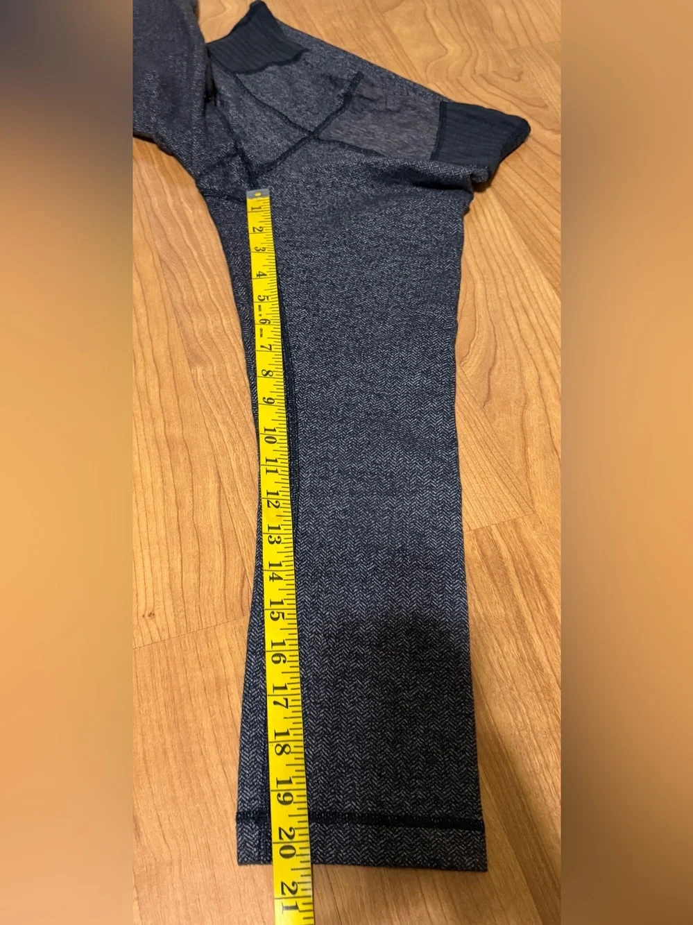 lululemon athletica Herringbone Cropped Leggings Gray/Black Size 4